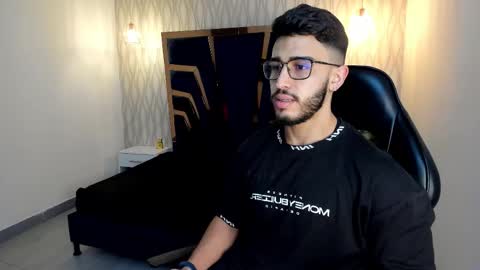 Snapshot of liam_kleiin chatting on 01.17.26 LIAM KLEIN online show from 01.17.26