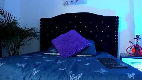 Call me Lian online show from 04.14.26