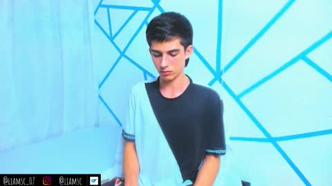 Liam scott77 online show from 10.30.25