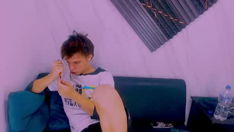 liam_york online show from 04.15.26