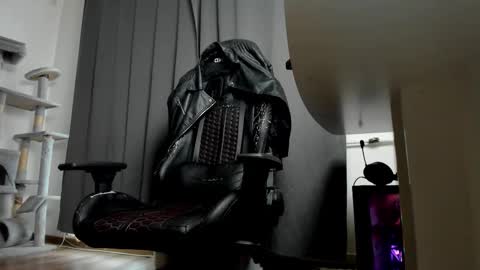 Liam online show from 11.05.25