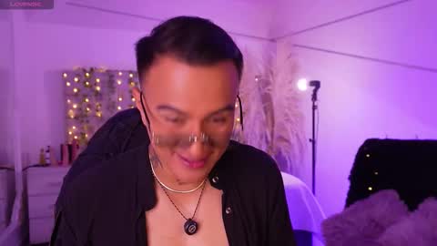 LiamDeep online show from 12.22.25