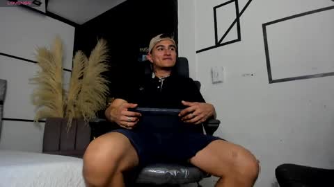 LiamDeep online show from 04.06.26