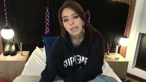 Snapshot of liamonroee_ chatting on 03.26.26 L I A M O N R O E online show from 03.26.26