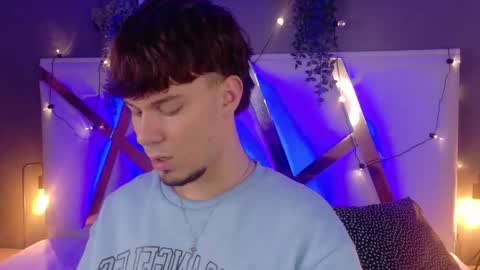 Liam Thunder online show from 11.20.25