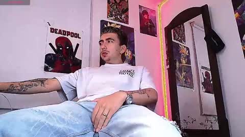 Snapshot of liamty_luxor chatting on 10.07.25 Liam online show from 10.07.25