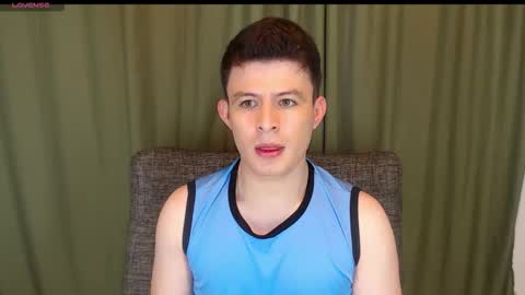 lian_eathan online show from 11.10.25