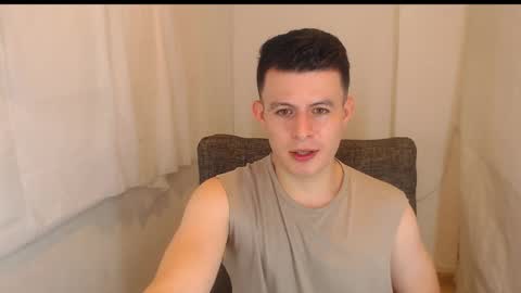 Snapshot of lian_eathan chatting on 01.09.26 lian_eathan online show from 01.09.26