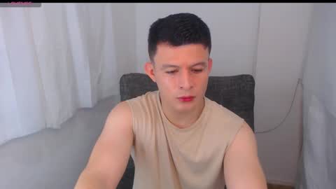 Snapshot of lian_eathan chatting on 03.23.26 lian_eathan online show from 03.23.26