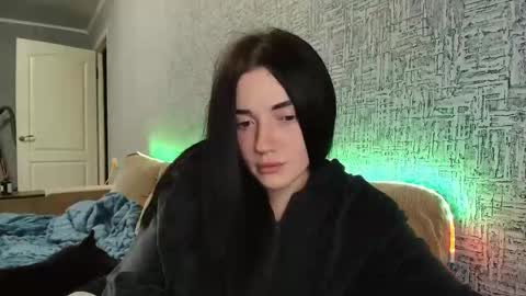 liana_diva online show from 11.21.25