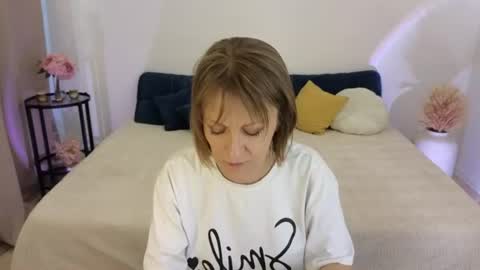Snapshot of liananova chatting on 07.15.26 LianaNova online show from 07.15.26