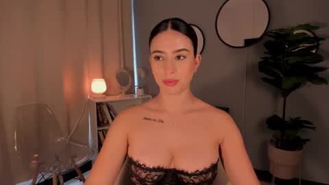 Lia online show from 10.08.25