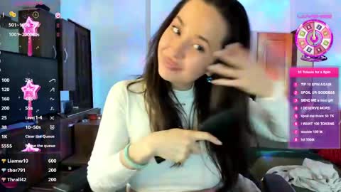 LiaQuinn online show from 02.28.25