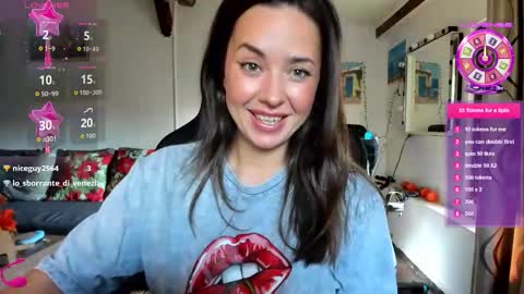 LiaQuinn online show from 10.11.25