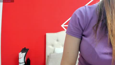 Lia Roberts online show from 12.27.24