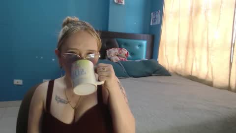 Lia Roberts online show from 09.13.25