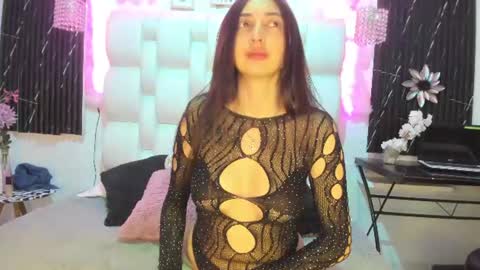 Snapshot of liarossi_ chatting on 07.23.26 liarossi_ online show from 07.23.26