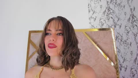 Snapshot of liaruso chatting on 04.02.26 liaross online show from 04.02.26