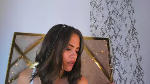 Snapshot of liaruso chatting on 05.23.26 liaross online show from 05.23.26