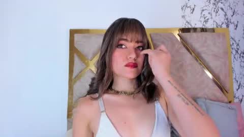 Snapshot of liaruso chatting on 07.13.26 liaross online show from 07.13.26