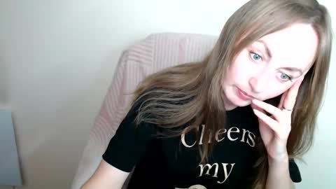 Lia online show from 05.12.26