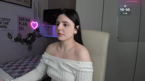 Lia online show from 11.25.25