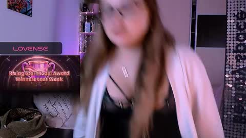 libra_mia online show from 12.15.25