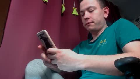 Snapshot of lich_frost chatting on 11.22.25 Lich online show from 11.22.25