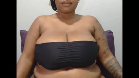 Snapshot of lickabletash98 chatting on 02.06.25 lickabletash98 online show from 02.06.25