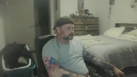 Snapshot of lickitforfunsies chatting on 12.18.25 lickitforfunsies online show from 12.18.25