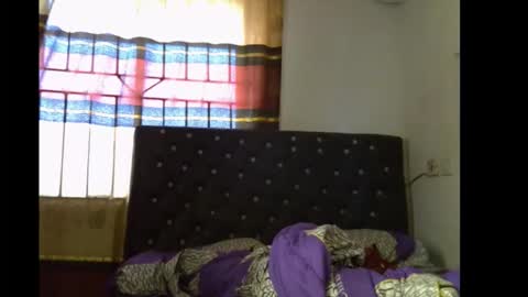 Snapshot of lickmefuckmex chatting on 10.25.25 lickmefuckmex online show from 10.25.25