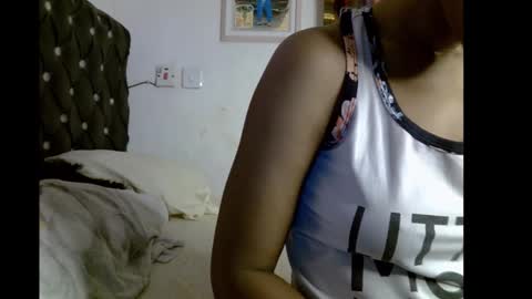 Snapshot of lickmefuckmex chatting on 10.31.25 lickmefuckmex online show from 10.31.25