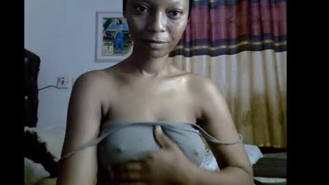 Snapshot of lickmefuckmex chatting on 12.15.25 lickmefuckmex online show from 12.15.25