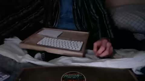 lickurlipz1 online show from 01.10.26