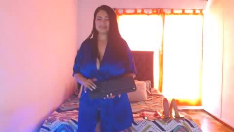 Snapshot of licy_klein chatting on 07.28.26 Isa online show from 07.28.26
