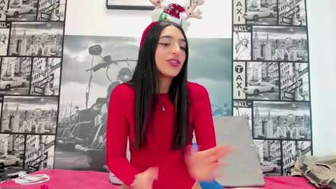 light_haze475096 online show from 12.05.25