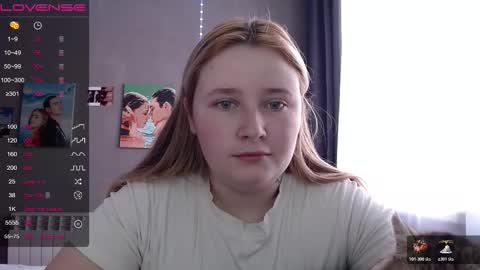 light_lunaa online show from 11.15.25