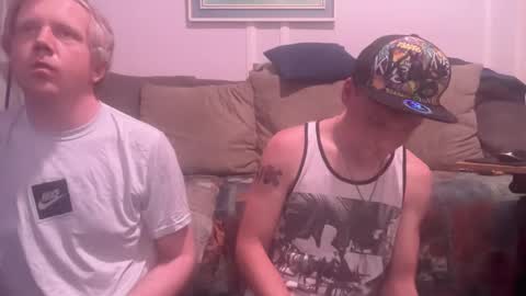 Snapshot of lighteye12489275 chatting on 10.04.25 lighteye12489275 online show from 10.04.25