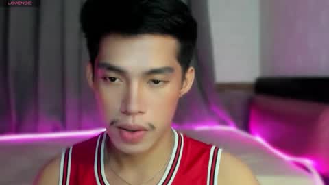 Snapshot of lightjt4 chatting on 12.22.25 Jt online show from 12.22.25