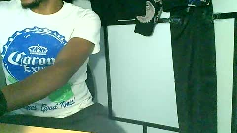 Snapshot of lightscamerawatchme chatting on 10.26.25 lightscamerawatchme online show from 10.26.25