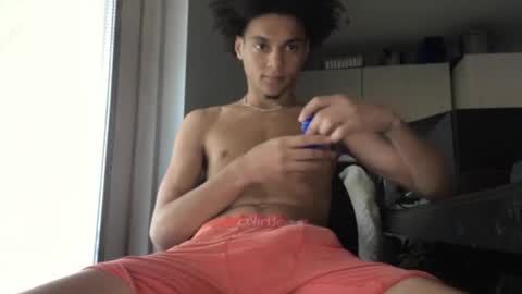 Snapshot of lightskinwithgirth chatting on 05.13.26 lightskinwithgirth online show from 05.13.26