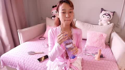 Lihn Pham online show from 04.04.26