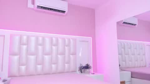 Lia  online show from 04.10.26