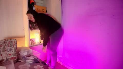 Snapshot of liiavega chatting on 02.17.25 online show from 02.17.25