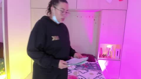 Snapshot of liiavega chatting on 10.24.25 online show from 10.24.25