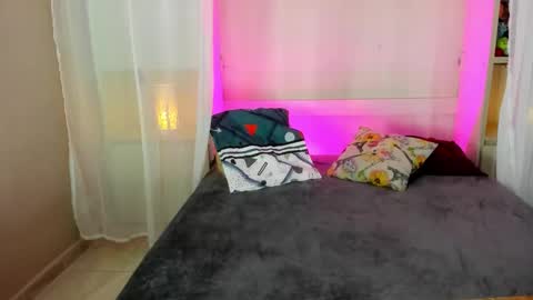 Snapshot of liiavega chatting on 11.10.25 online show from 11.10.25