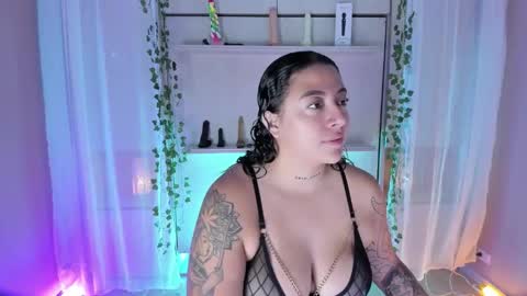 Snapshot of liiavega chatting on 11.29.25 online show from 11.29.25