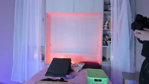         online show from 03.27.26