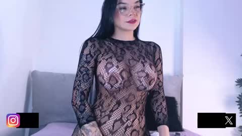 Snapshot of liilygomez chatting on 04.12.26 Lilian online show from 04.12.26