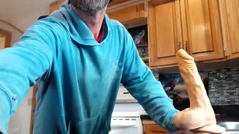 Snapshot of likedoingit69 chatting on 11.25.25 St pierre online show from 11.25.25